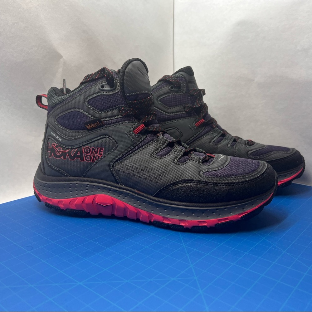 Hoka One One 
Tor Tech Mid Waterproof
Women’s 10
Color: Nightshade/Teaberry
NWT